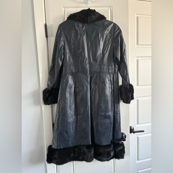 Vintage Genuine Leather & Fur Coat | Navy & Black | Luxe Statement Outerwear - Picture 3 of 8